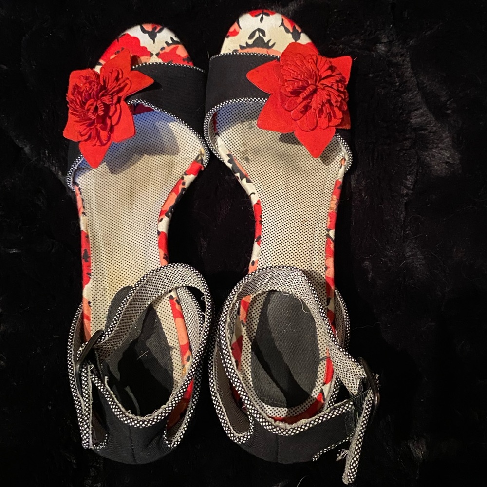 Ruby Shoo Floral Wedges, size 10 - Picture 6 of 6